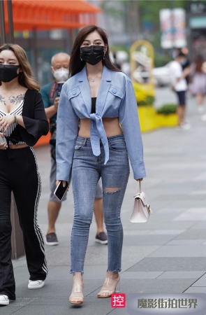 肉嘟嘟的翘屯紧牛美眉MJ743[1.05G]