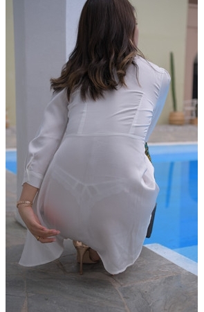 （套图）微透白裙美女 (735P)[13.56G/JPG]