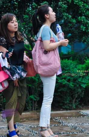 李欢原创——–白裤，超丰腴（20P）