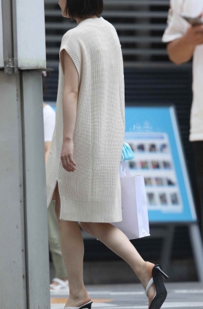 玉足街拍高跟shaofu