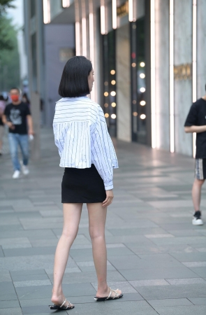 2269-23+69美腿拖鞋美女