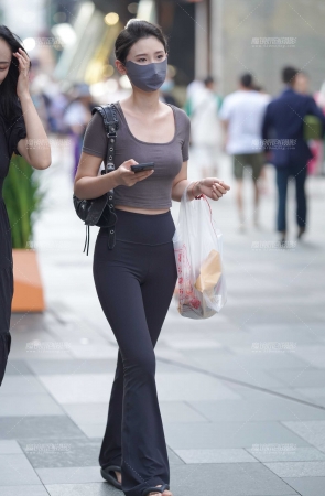 运动女孩的好身材