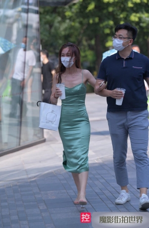 气质长裙美女MJ769[1.67G]