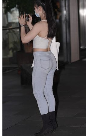 牛仔紧身裤小妹【套图+视频】