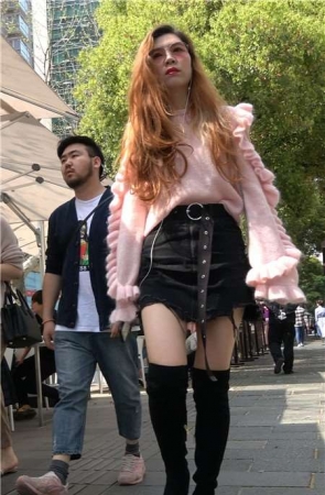 4k-超性感粉衣极品街拍女神美女 [1.32 GB]