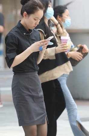 【珏一笑而过】诱惑街拍黑丝OL