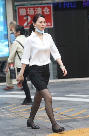 【珏一笑而过】诱惑街拍黑丝OL