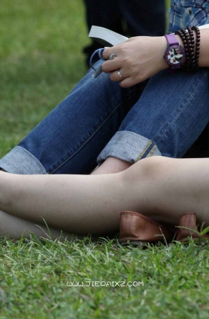 有幸能排到模特级的小资美女