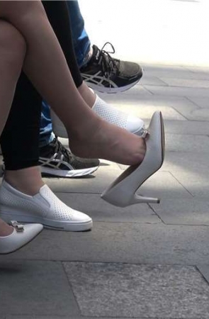 4k-性感高跟鞋丝足美腿熟女挑鞋