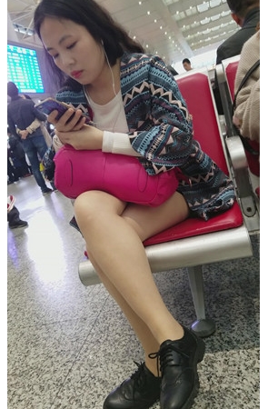 漂亮的白嫩美女