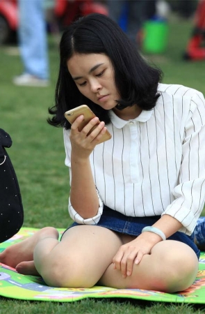 No1461 无挡超薄长丝配上一双长趾玉足，太通透了