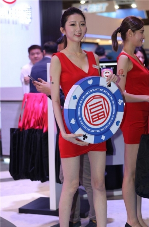 漂亮红裙大长腿小姐姐MJ333[397M]