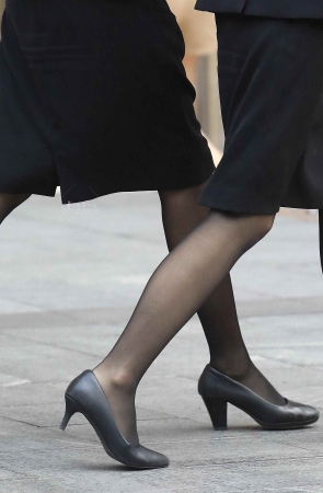 【珏一笑而过】极品黑 丝高跟OL