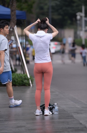 魅力粉红紧身裤