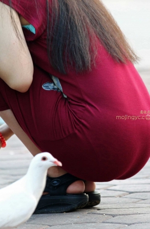 第70篇红长裙，薄而透 —-26P