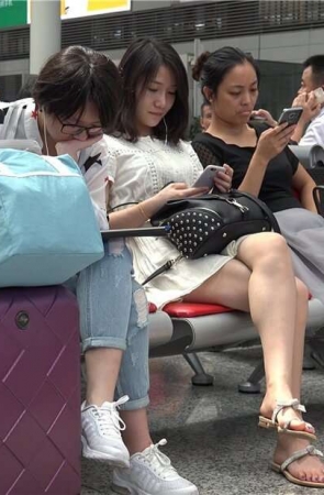 4K – 打瞌睡的青春妹子 [6.48 GB/MP4]