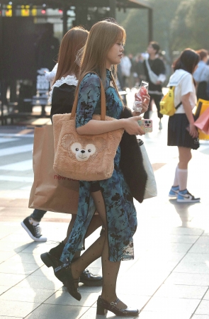 街拍黑丝妹子-15P