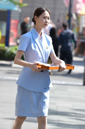 2548-8=55√清秀丝袜女生【套图➕视频】 11P