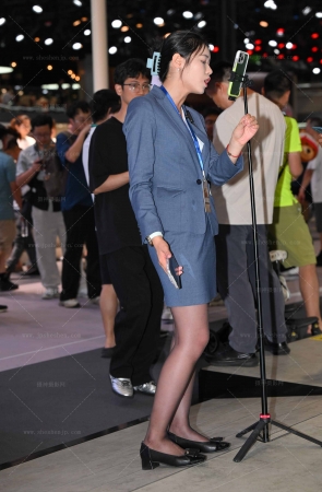 2562-8=80√雷克萨斯-黑丝制服 10P