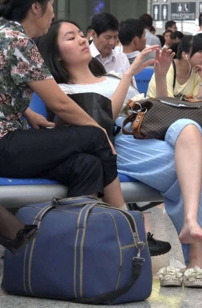 4K – 蓝色长裙美眉 [968 MB/MP4]