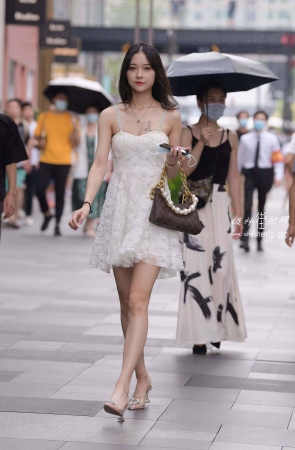 2084-11+35/长腿美女 5P