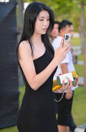 241023-10=89√肤白貌美，靓丽娇萋～ 15P