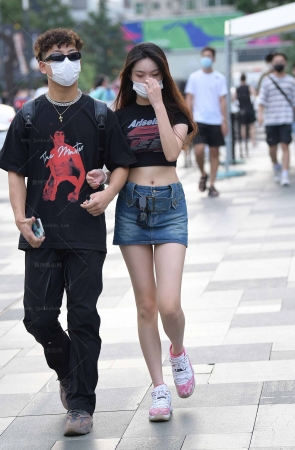 看来还是看搭配和身材240301-8-74 15P