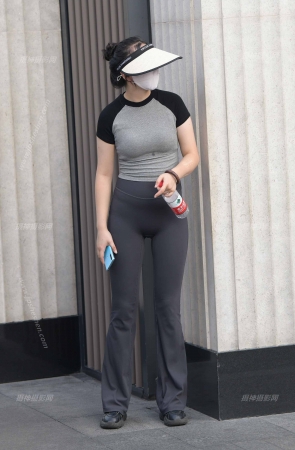 2381-5=41√这么美的pp，放p都是香的 14P