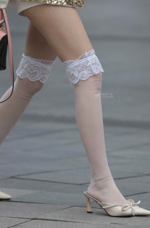 性感丝袜高跟街拍少妇-15P