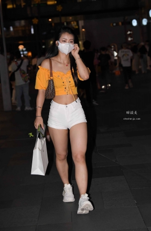 2192-18+66紧致热裤润臀小姐姐 5P