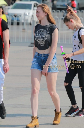 外国妞的腰与丰臀（30P）