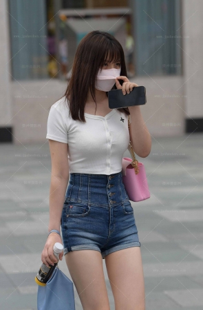 可爱的小个子女孩/231231-7-66 15P