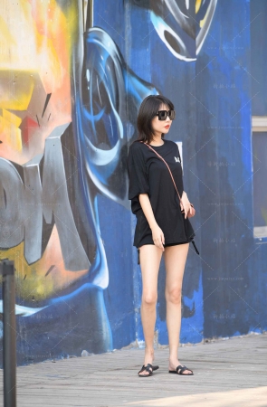 搭讪带墨镜的小姐姐