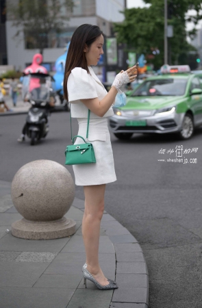 22719-6+99回家路上都少妇 18P