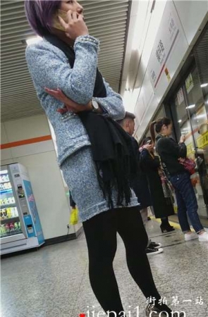 4k-性感黑丝少妇那双亮闪闪的高跟鞋闪瞎了我。