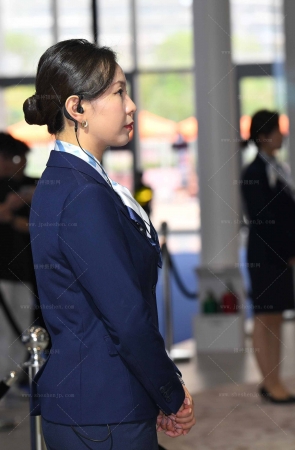 2563-11=86√韵味十足的女销售【套图➕视频】 12P