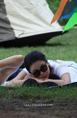 超薄短丝袜美少妇