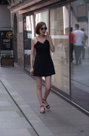 二选一 两个美女~各有其味道