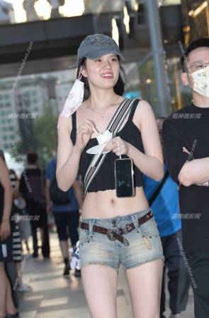 潮裤媳妇 /231022-7-61 15P