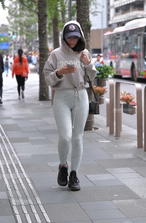 欧美风的美臀小姐姐