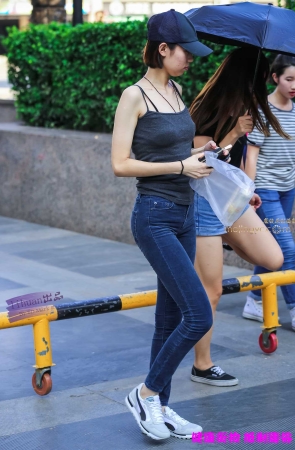 李欢原创——–牛仔，丰腴（15P）