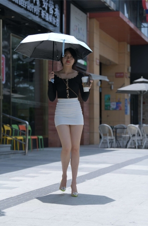 红石摄影作品 白裙女子