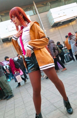 黑丝皮裤美腿清纯美少女