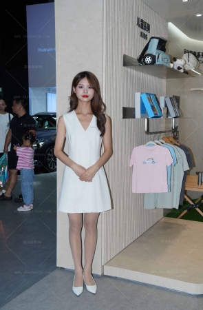 （下集）2023年9月某大型che展SW美女全套图集 18P