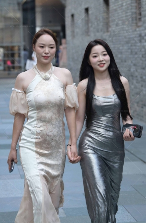 千娇百媚女人中的尤物/231106-2-72 14P