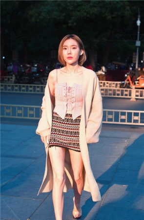 极品美腿美女欣欣模拍图片3A143[141P-1.03G]