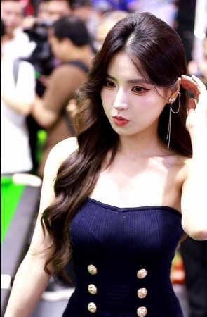 鹿鹿鹿-单反视频2分钟-25广州台球展 2P