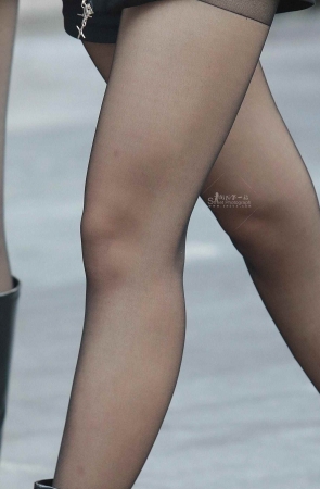 街拍黑丝妹子-17P