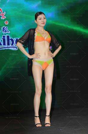 七彩狐品牌比基尼秀√打包集合 21P