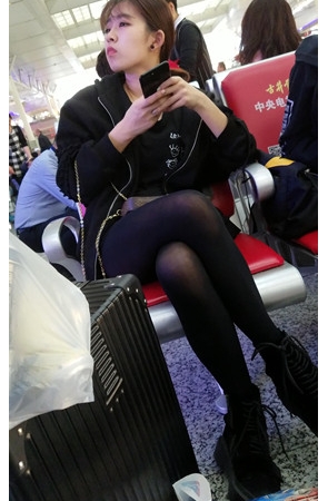 漂亮的黑丝小姐姐